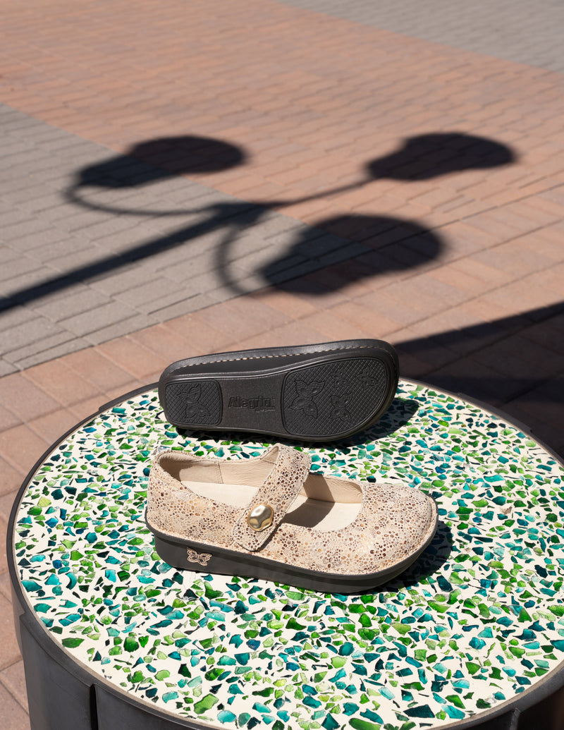 Paloma Walkway