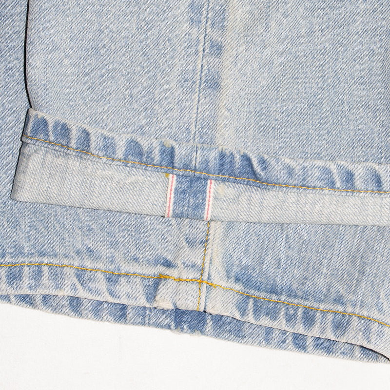 Noah | Pleated Jeans Color : Light Wash