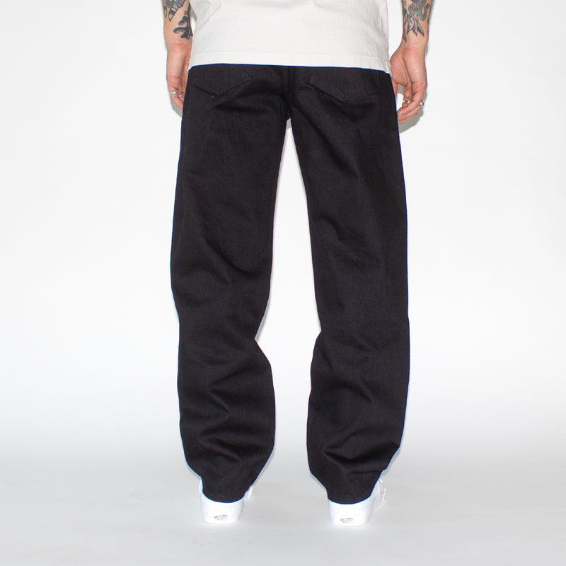 Noah | Pleated Jeans Color : Black