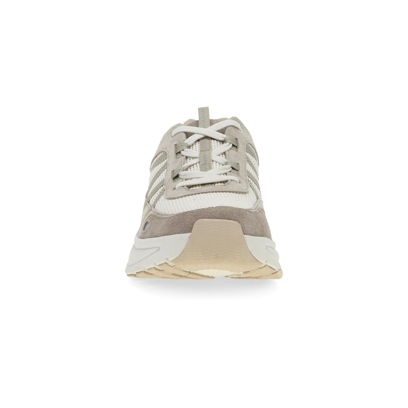 Toe image of Poppy Dune Suede