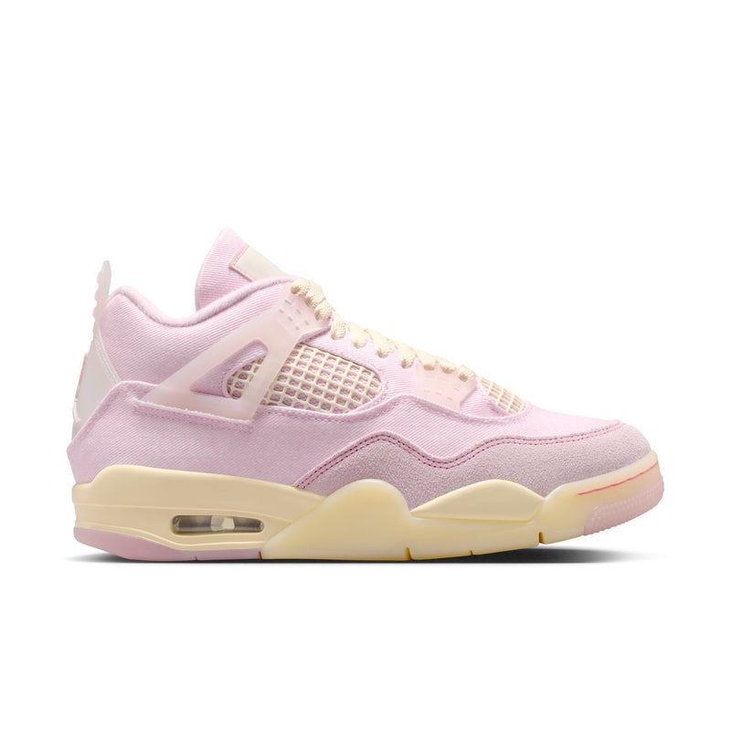Women's retro 4 sneakers in light pink with cream laces and chunky sole