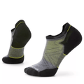 Men's Smartwool Socks in Medium Gray. Sku: SW001659052
