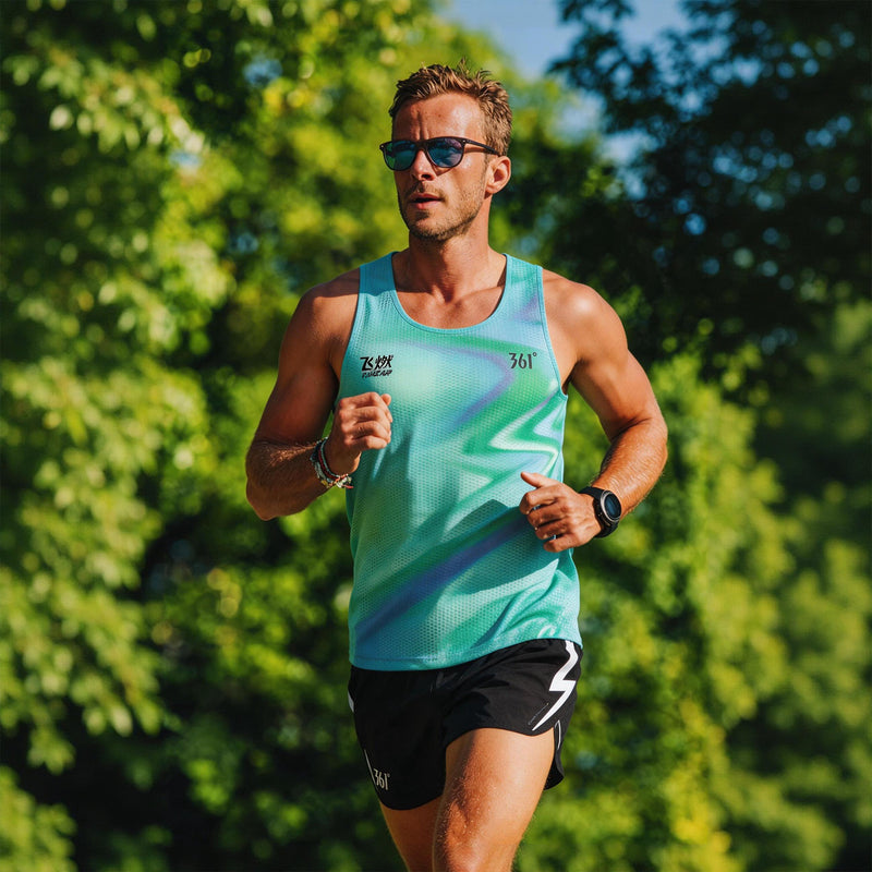 Running Shorts：Black