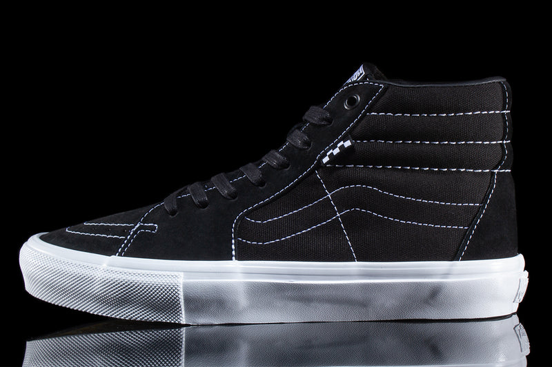 Vans Sk8-Hi Style # VN0A4BWYBLK1 Color : Essential Black / White