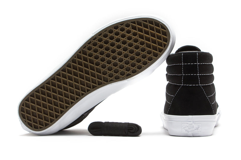 Vans Sk8-Hi Style # VN0A4BWYBLK1 Color : Essential Black / White