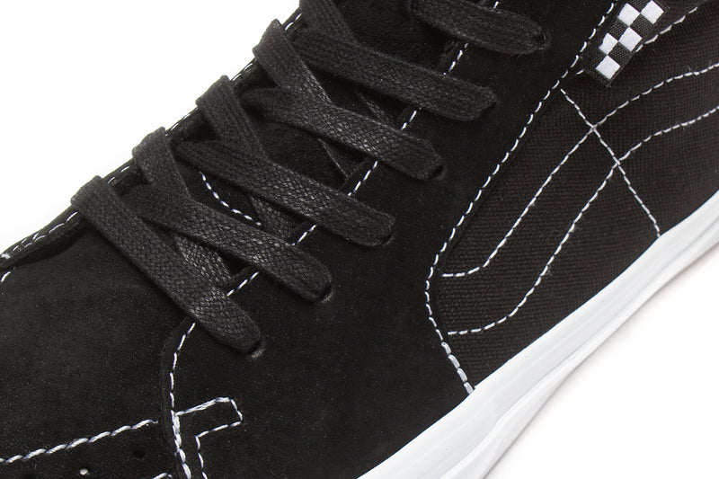 Vans Sk8-Hi Style # VN0A4BWYBLK1 Color : Essential Black / White