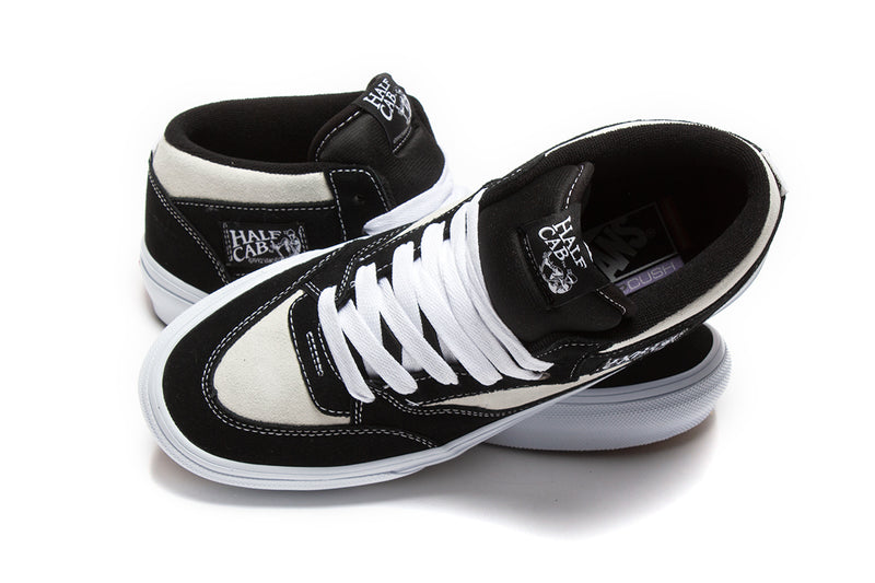 Vans Skate Half Cab '92 Style #  VN0A5KYA1KP1 Color : Black / Marshmallow