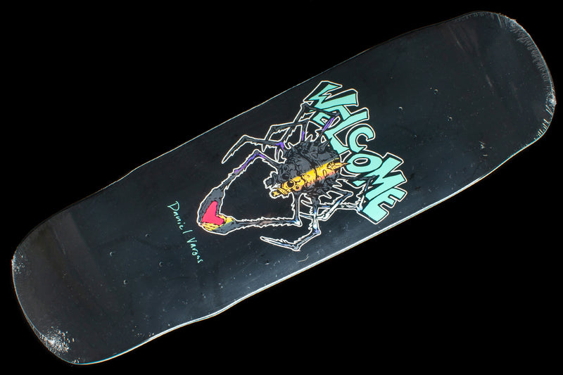 Spider On Effigy Deck 8.8"