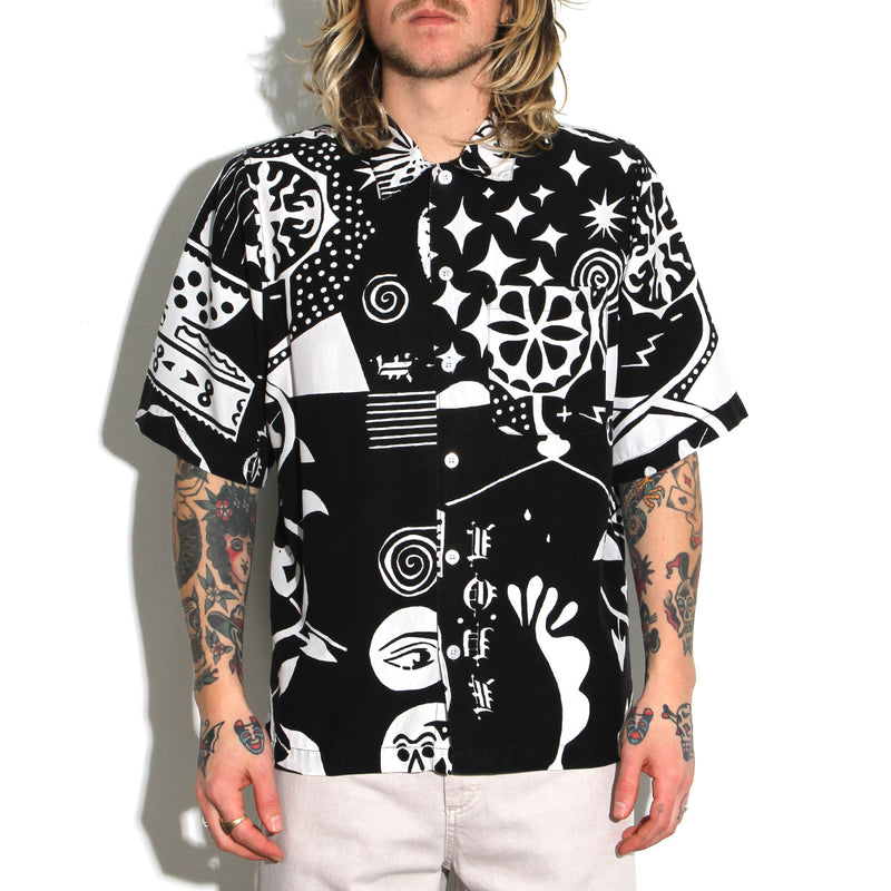 Polar Spiral Shirt Black / White  Edit alt text