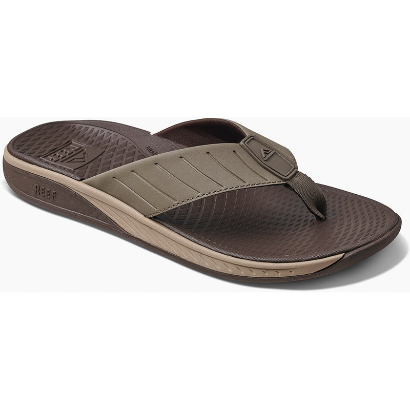 Quarter view Men's Reef Footwear style name The Deckhand in color Java. Sku: CJ3548
