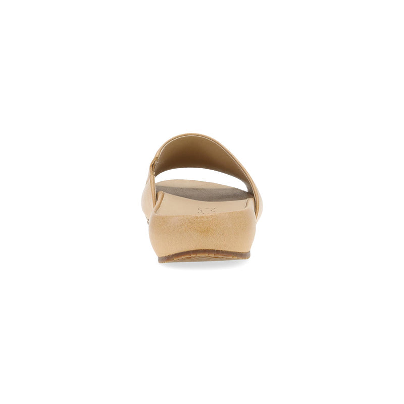 Heel image of Twyla Honey Leather