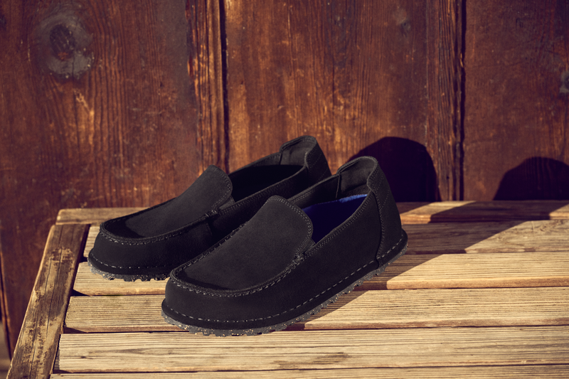 Utti Women's Black Suede