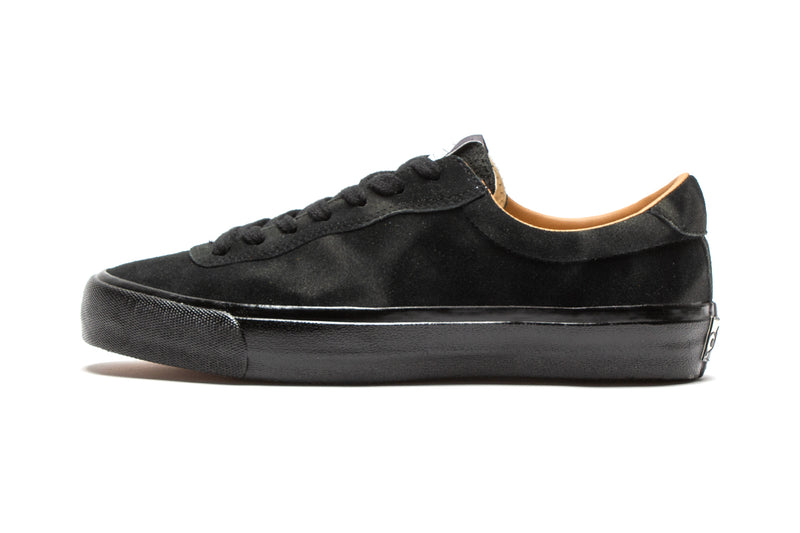 Last Resort AB | VM001 Cloudy Suede Lo Color : Fabios Black / Black