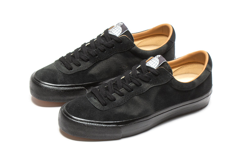 Last Resort AB | VM001 Cloudy Suede Lo Color : Fabios Black / Black