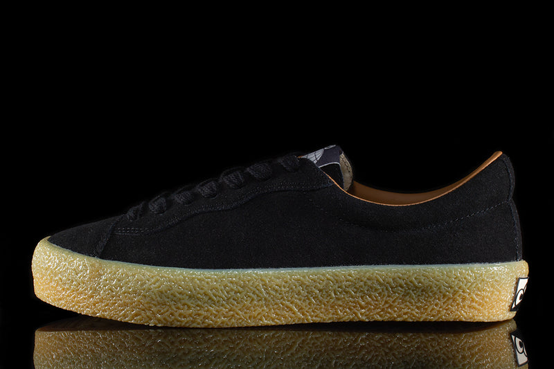 Last Resort | VM002 Suede Lo Style # LR-D11-4-405 Color : Black / Gum