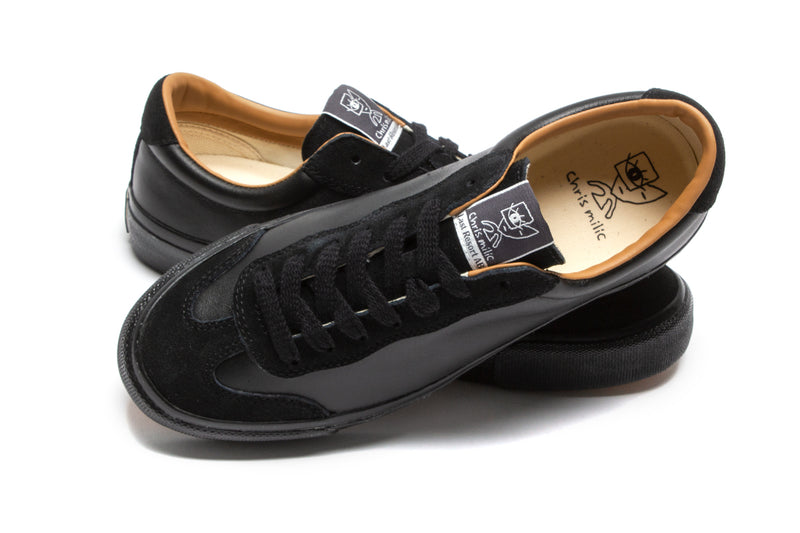 Last Resort VM004 Milic Leather Lo Black / Black  Edit alt text