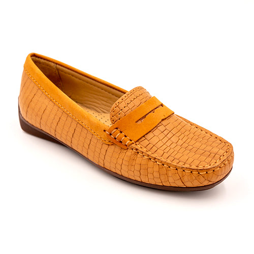 Wirth Albany Loafer (Women) - Tan Dress-Casual - Slip On - The Heel Shoe Fitters