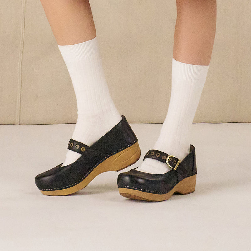 XP 2.0 Mary Jane Clog Black